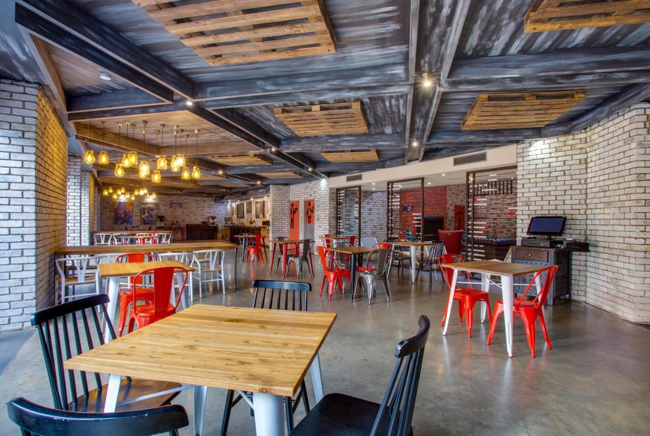 26° South Bush Boho Hotel Muldersdrift Exterior photo