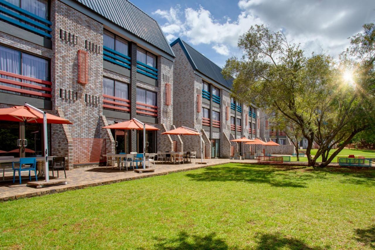 26° South Bush Boho Hotel Muldersdrift Exterior photo