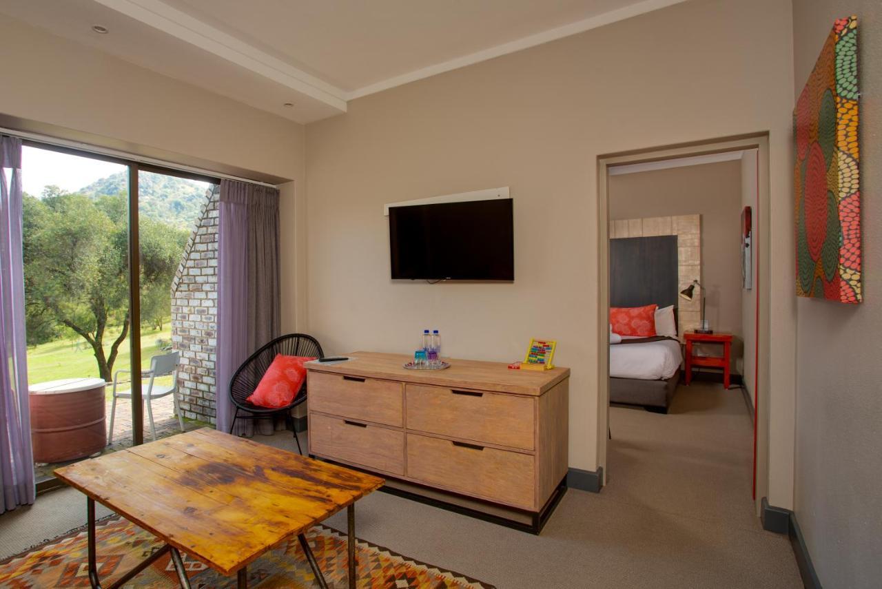 26° South Bush Boho Hotel Muldersdrift Exterior photo